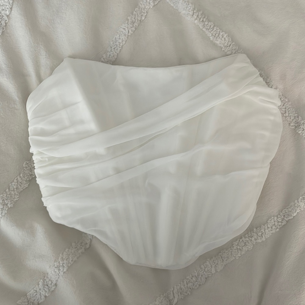 CORSET TOP. White. Worn once. Used, like new, size SMALL
